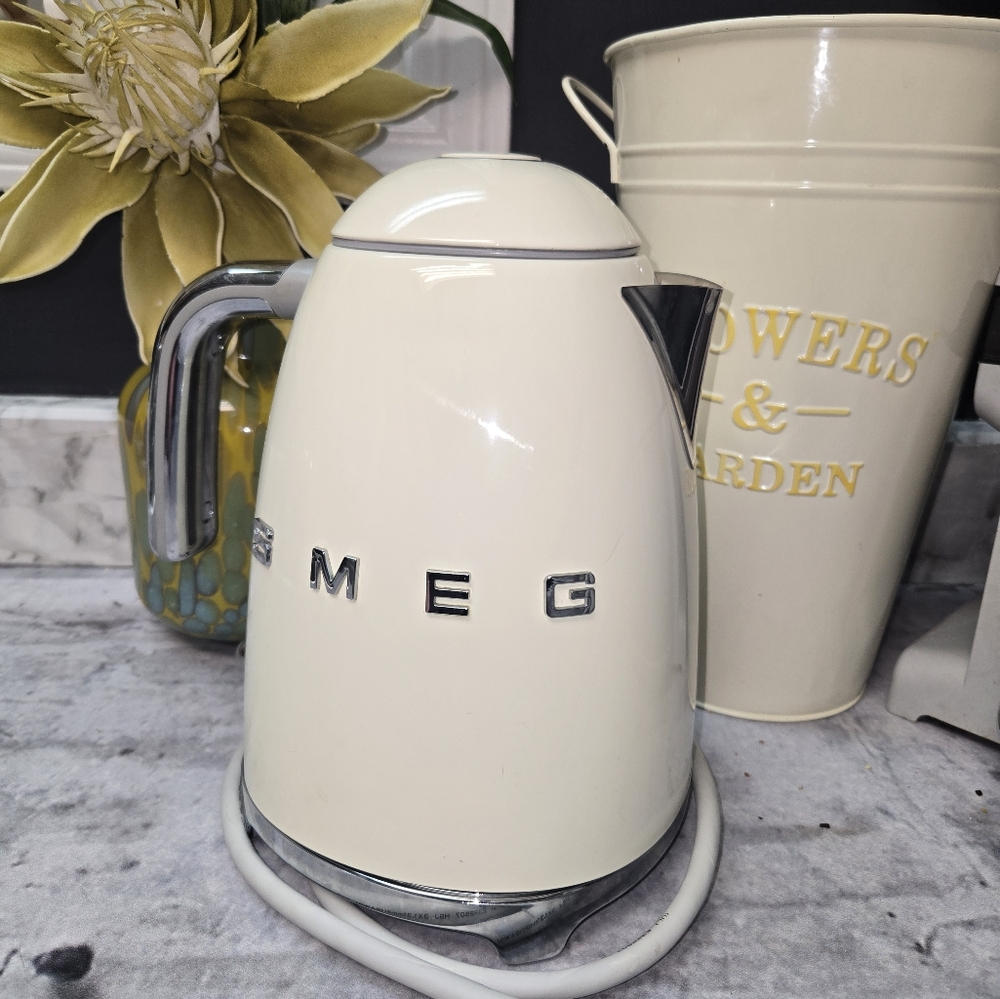 Smeg Kettle